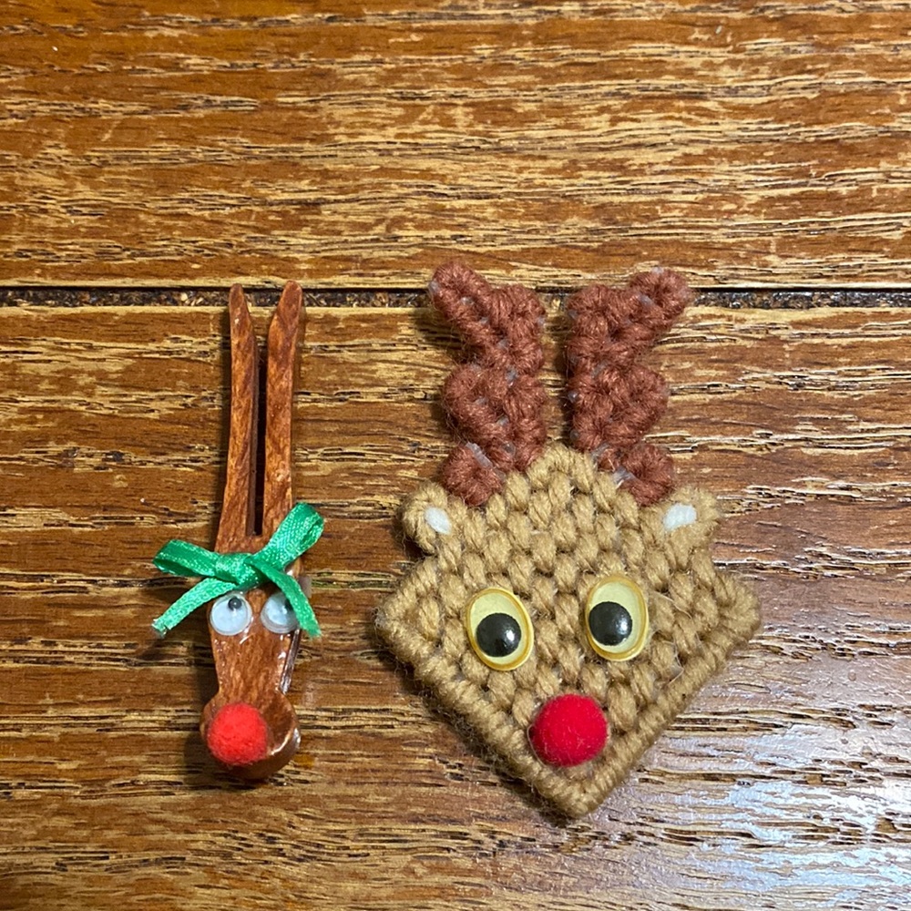 2 Handmade Reindeer brooches